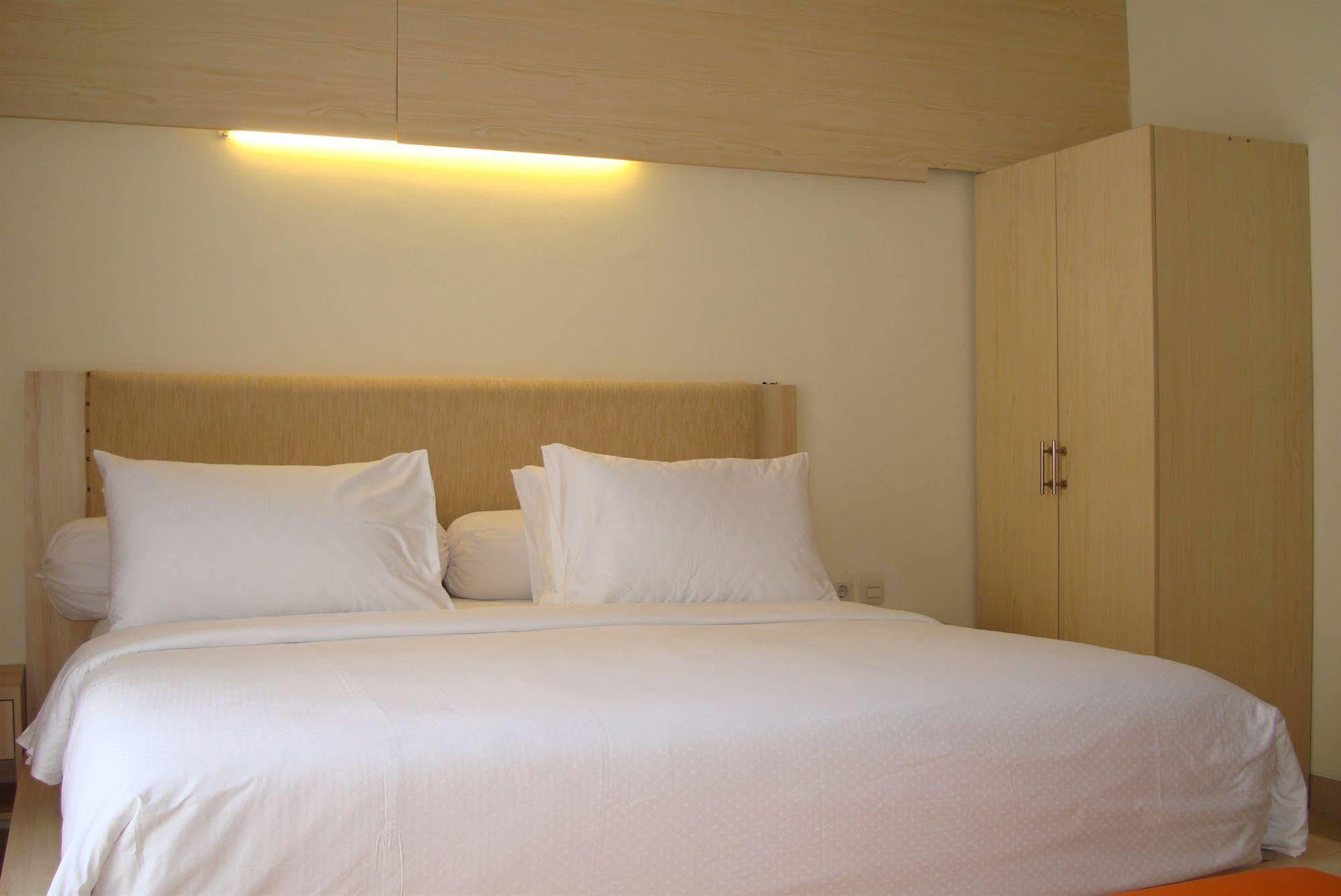 Ap Suite Apartment Kuta  Bagian luar foto